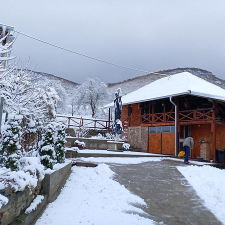 Apartamento Seosko Turisticko Domacinstvo Stanisic Kalna Exterior foto