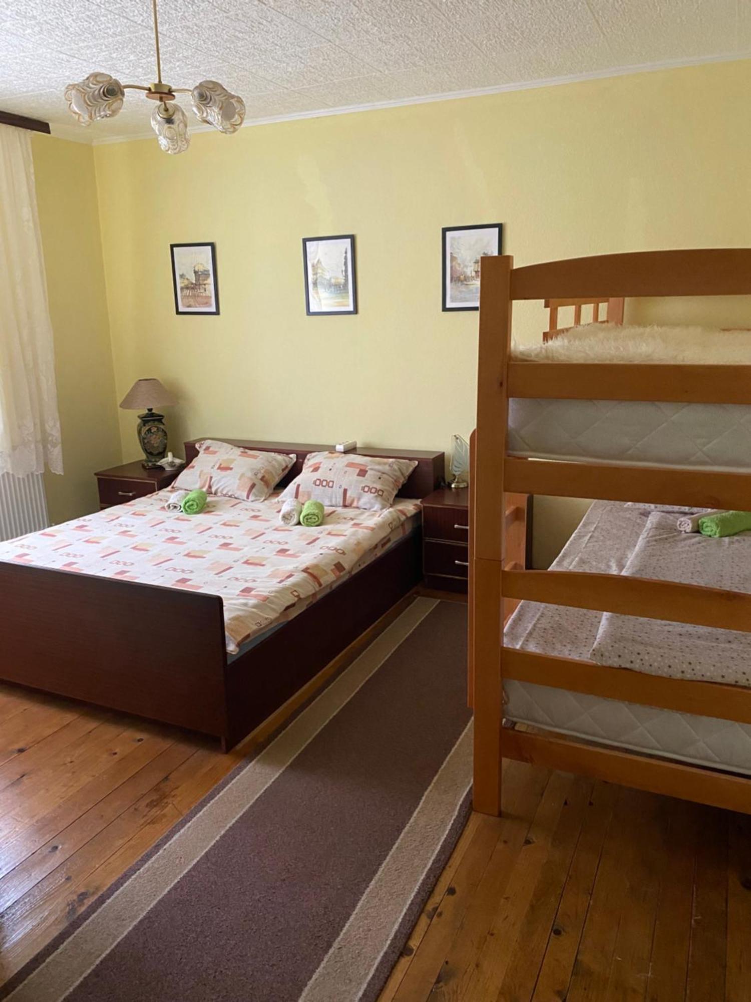 Apartamento Seosko Turisticko Domacinstvo Stanisic Kalna Exterior foto